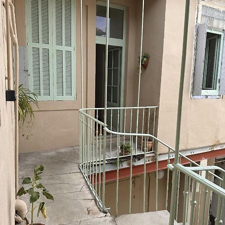 Le Petit Provencal Apartment Nimes Bagian luar foto